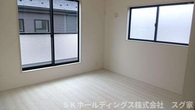 舞鶴市七日市２期２号棟の洋室