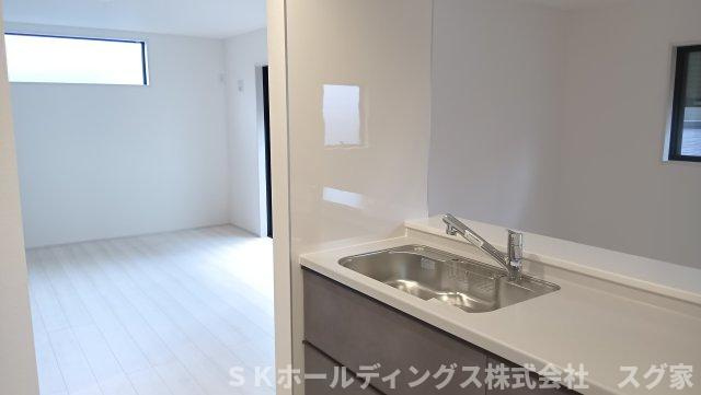 舞鶴市七日市２期２号棟のキッチン