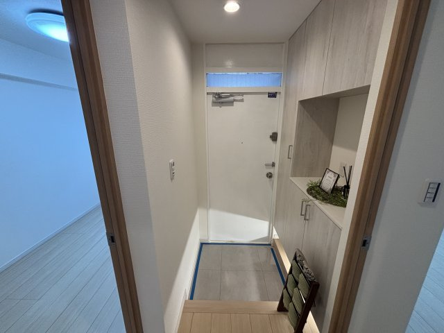 収納豊富な玄関です