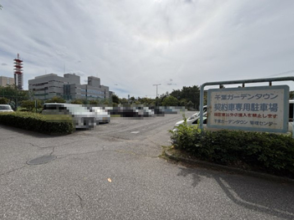 敷地内駐車場です