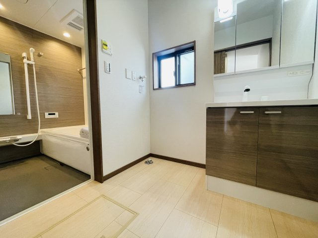 【脱衣所】 | 児玉郡上里町第60期　ワイウッドコート　新築戸建　　全４区画　1号棟