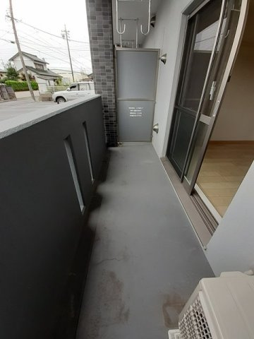 ローズパティオのバルコニー