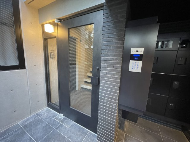 【エントランス】