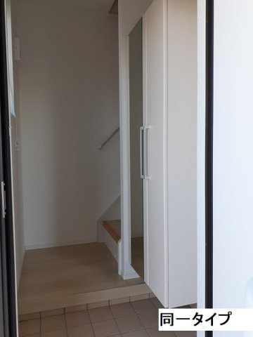 パークサイド　メゾンの玄関