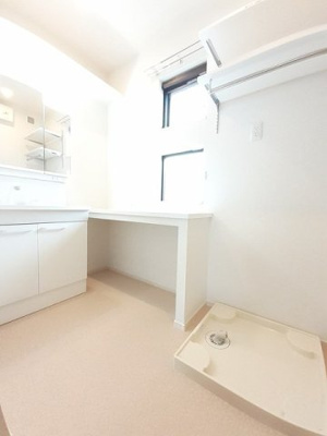 【洗面所】 | ヴィル・ローズ