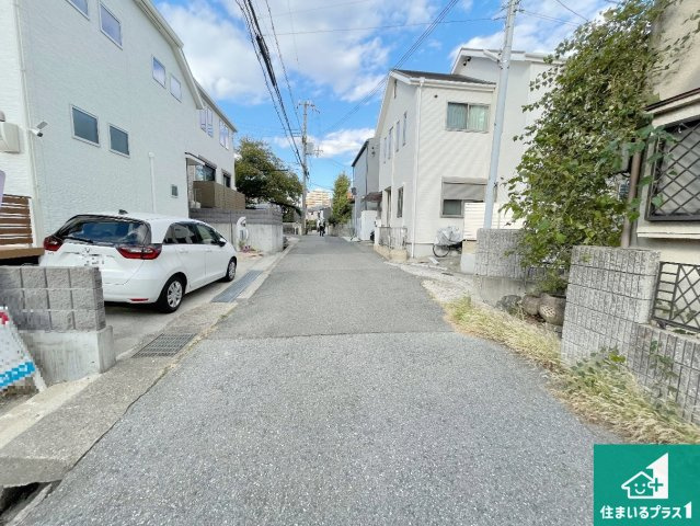 神戸市垂水区霞ケ丘　第3期　新築一戸建ての前面道路含む現地写真|周辺は落ち着いた街並みの住宅地！子育てがしやすい住環境です！まだ未完成ですが、現地でしかわからない事もございます。是非一度ご覧ください。