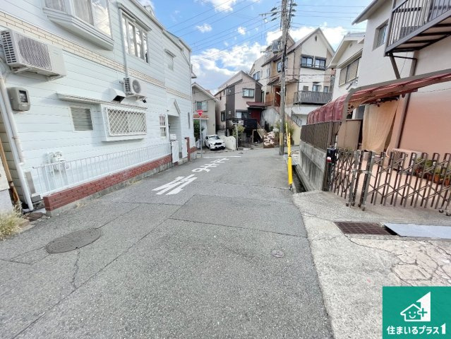 神戸市垂水区霞ケ丘　第3期　新築一戸建ての前面道路含む現地写真|周辺は落ち着いた街並みの住宅地！子育てがしやすい住環境です！まだ未完成ですが、現地でしかわからない事もございます。是非一度ご覧ください。