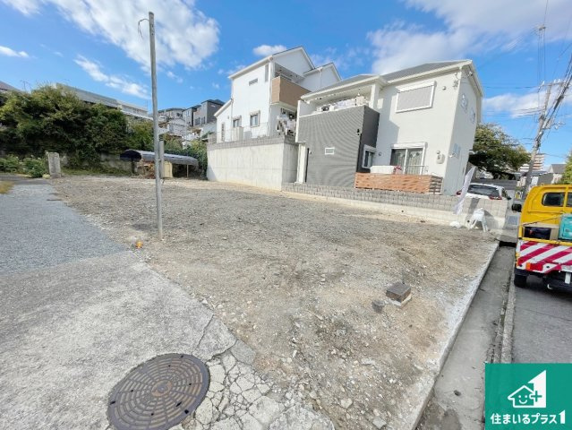 神戸市垂水区霞ケ丘　第3期　新築一戸建ての外観|周辺は落ち着いた街並みの住宅地！子育てがしやすい住環境です！まだ未完成ですが、現地でしかわからない事もございます。是非一度ご覧ください。