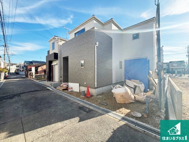 明石市朝霧町　第３期　新築一戸建ての前面道路含む現地写真|周辺は落ち着いた街並みの住宅地！子育てがしやすい住環境です！まだ未完成ですが、現地でしかわからない事もございます。是非一度ご覧ください。