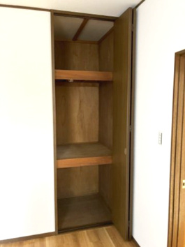 【収納】 | レジデンス北原台 | 手前側の洋室収納です
前回募集時の写真です