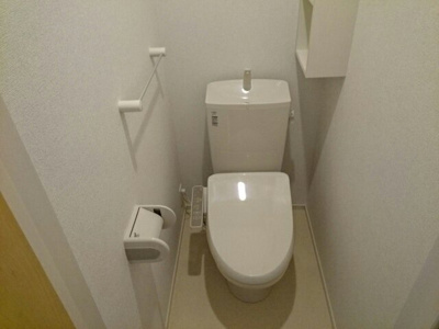 【トイレ】 | メガルファ | 清潔感のあるトイレです