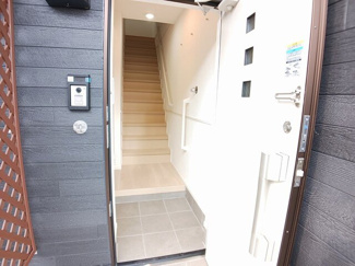 【玄関】 | オフショアⅣ | ゆったりとした玄関です