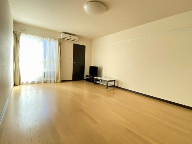 レオネクストシティーパレス２の居間・リビング|使いやすい居間です