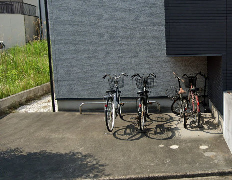 リュクスシティー黄金(リュクスシティーコガネ)　名古屋市賃貸　仲介手数料無料の駐車場