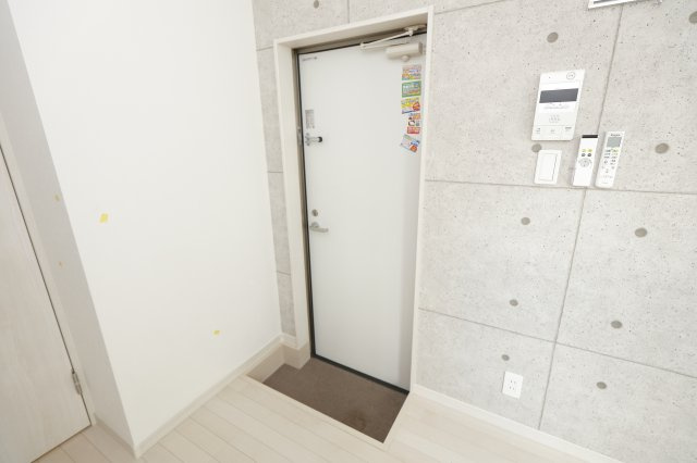 リブ亀有の玄関