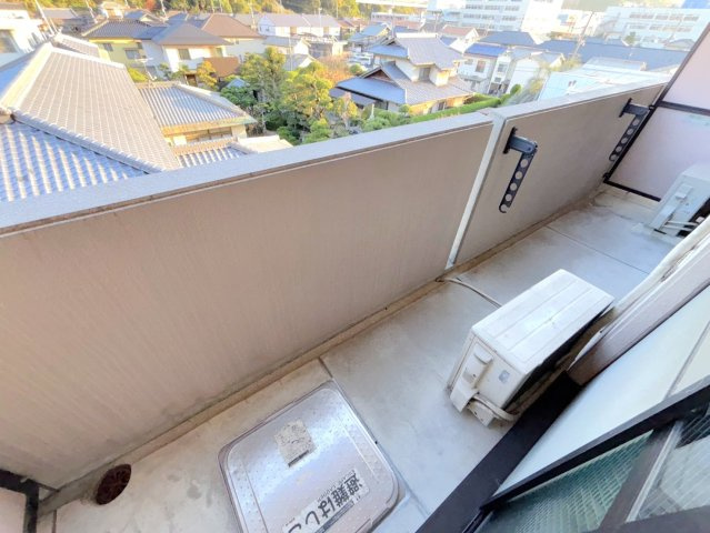ハピネス岩田のバルコニー