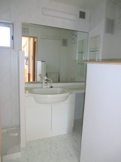 ソレイユの洗面所