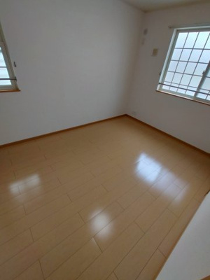 【寝室】 | メゾン・フローラ