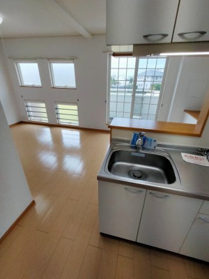  | メゾン・フローラ