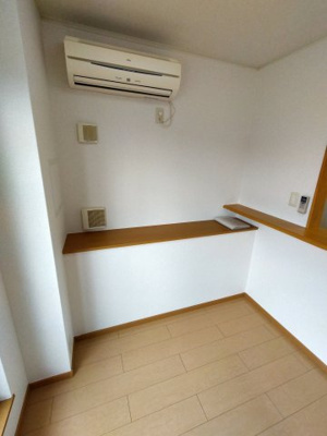  | メゾン・フローラ