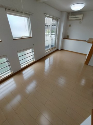  | メゾン・フローラ