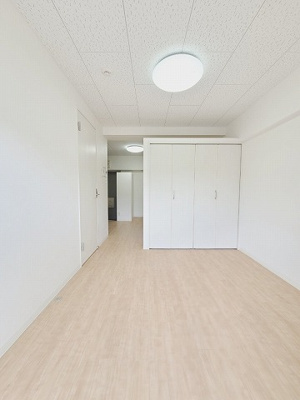 【洋室】 | サンコーポラス東出雲Ⅰ