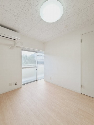 【洋室】 | サンコーポラス東出雲Ⅰ