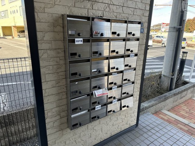 レオパレスコンフォートヒルズのその他|集合ポスト