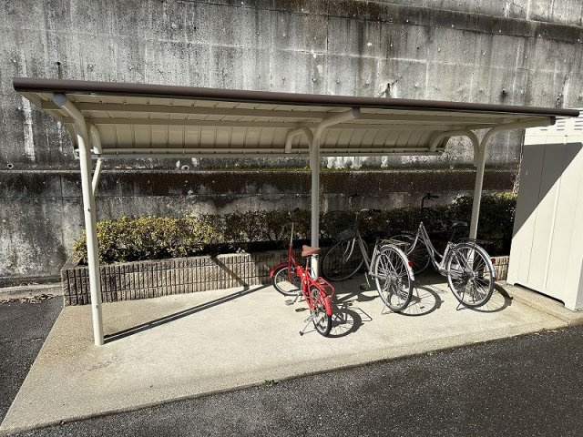 レオパレス上戸祭のその他|駐輪場