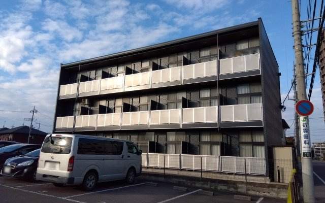 レオパレス今泉の外観