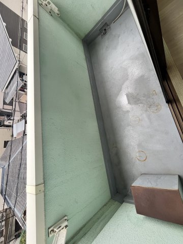 吹田市泉町２丁目の賃貸マンションのバルコニー