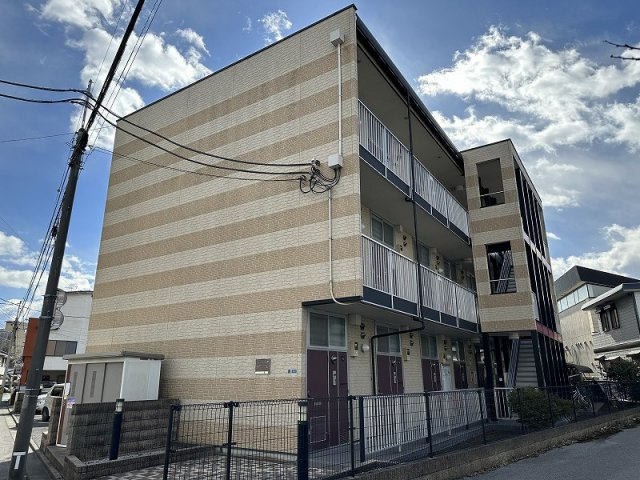 レオパレスわかばの外観