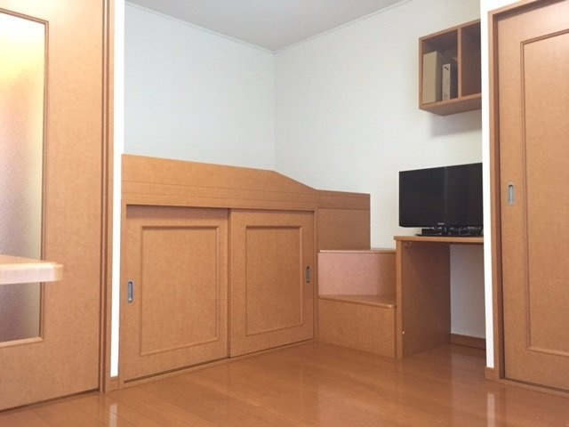 レオパレスリトルワールド　Ⅲの寝室