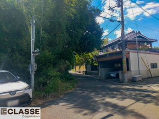 【前面道路含む現地写真】