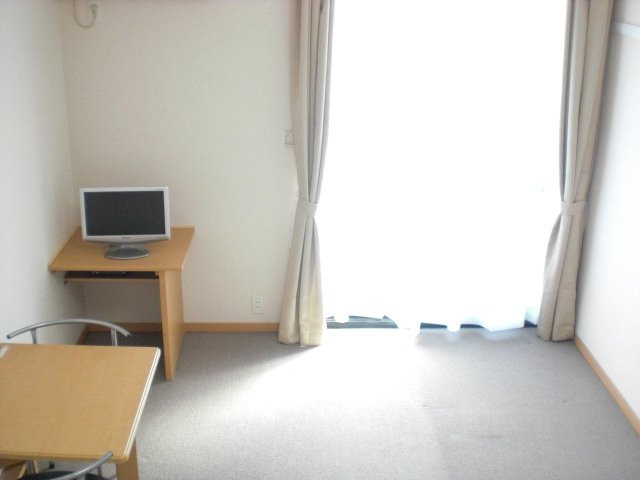 レオパレス宇都宮南の居間・リビング