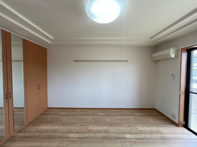 【洋室】 | ビアンヒルズ | 鴨居