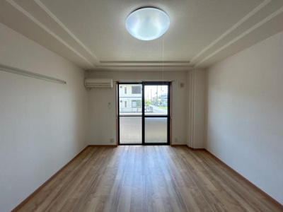 【居間・リビング】 | ビアンヒルズ | 室内