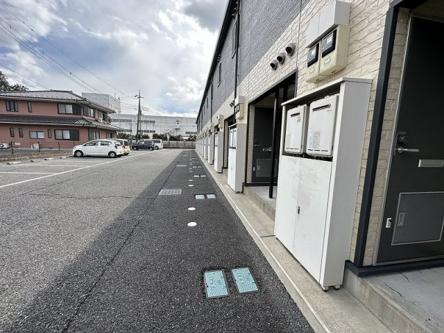 レオパレスパレスマンションⅤのその他|通路