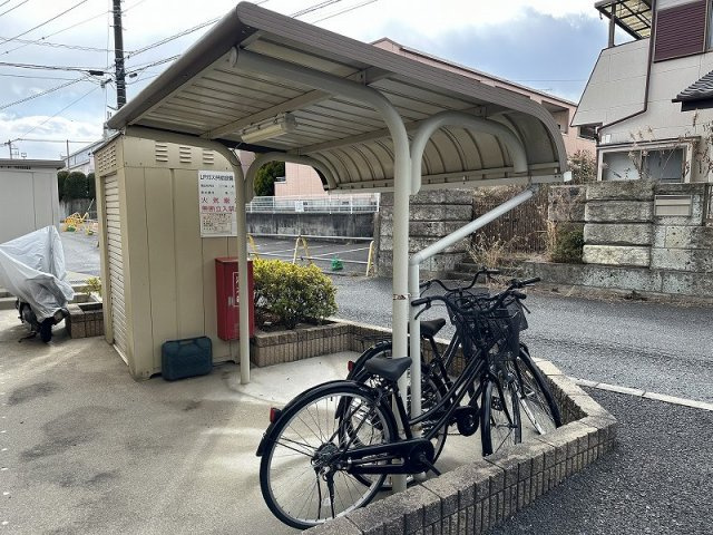 レオパレス中戸祭２のその他|駐輪場