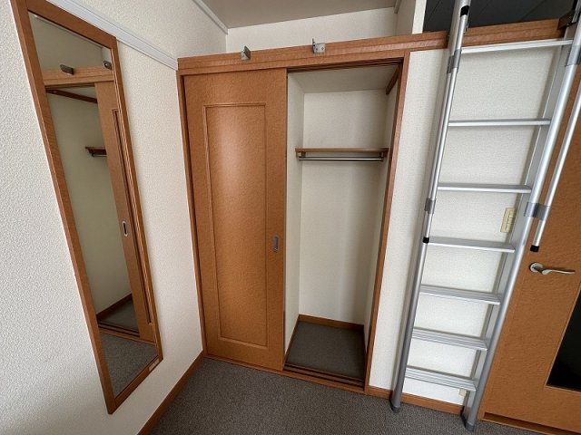 レオパレス中戸祭２の内装