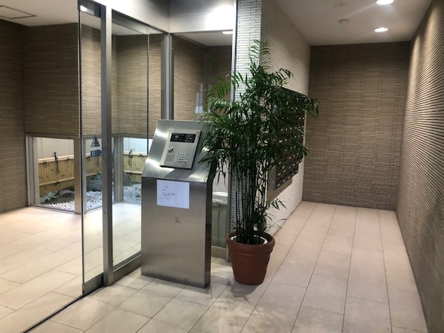 メゾン呉駅前のロビー