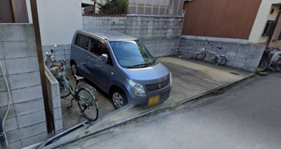 【外観】 | 壬生森町ガレージ | 現在は縦列ではなく横向きの駐車場となっております