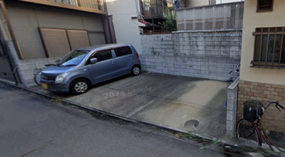 【駐車場】 | 壬生森町ガレージ | 現在は縦列ではなく横向きの駐車場となっております