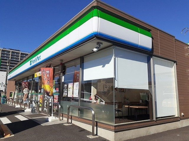 ヴェルドールマンションの周辺|ファミリーマート桜二丁目店まで180m
