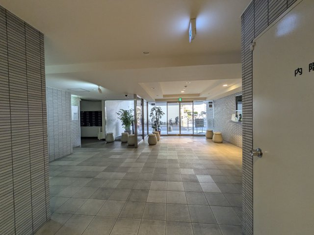 【エントランス】