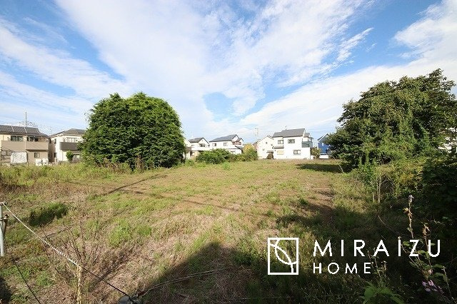 【周辺】 | 居心地の良さそうなリラックスできる空間。独立性のある建物ですので、ご自分の時間を大切にしたご家族様にぴったりです！
