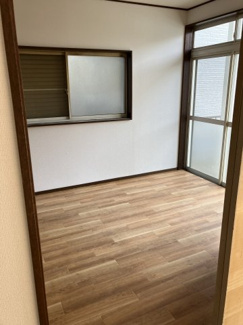 【洋室】 | レジデンス北原台 | 奥側の洋室です
前回募集時の写真です