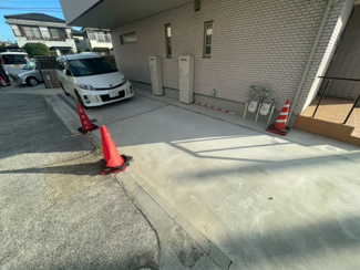 【駐車場】