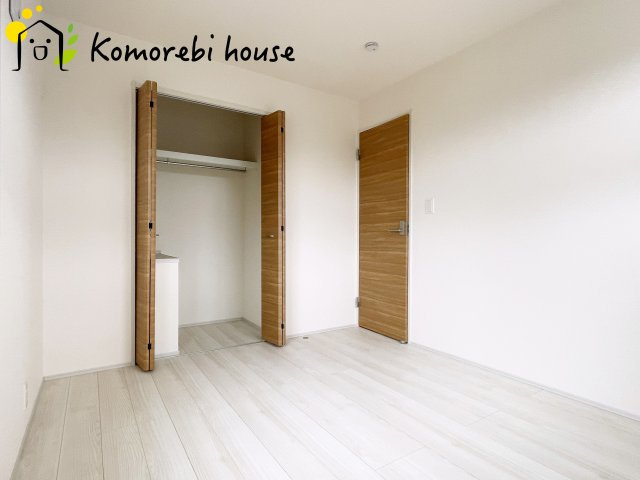 上尾市原市北1丁目　新築一戸建て　ブルーミングガーデン　01の洋室|シンプル設計でレイアウトも変えやすく、成長に合わせて長く使える利便性の高い一室です。	