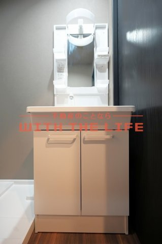 AIZU BASE原町【キャッシュバック対象物件】の内装|明るい色調の室内です